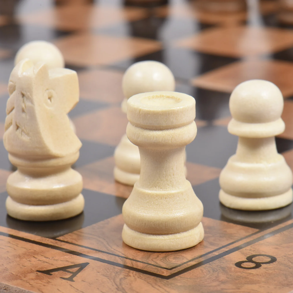 Juego de Ajedrez 3 en 1 Tablero Plegable - Imagen 8
